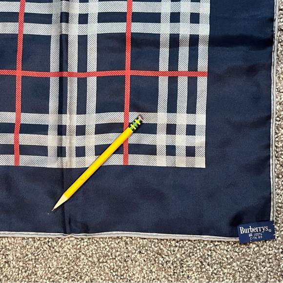 Burberry silk scarf. - Picture 8 of 9